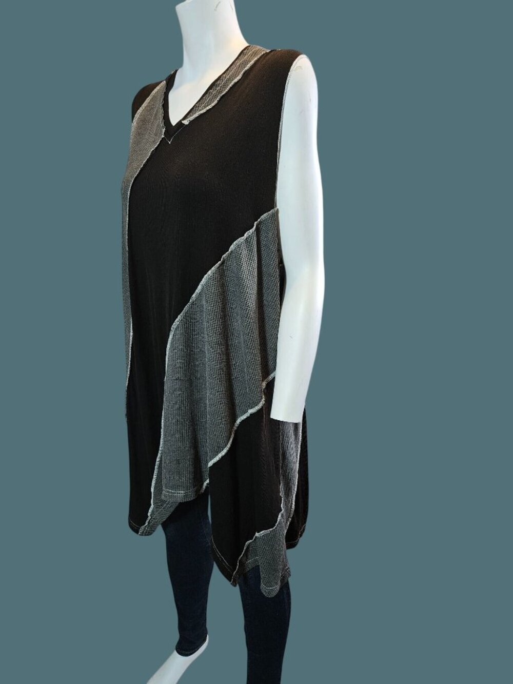 POL Asymmetrical Black & Gray Sleeveless Lagenlook Tunic Top Women S